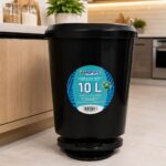 BASURERO PLASTICO CON PEDAL NEGRO